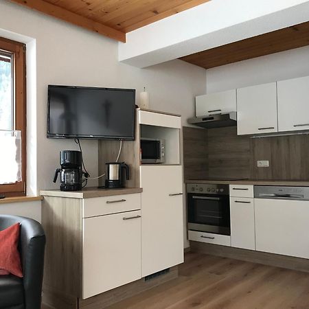 Ferienwohnungen Bailom Elbigenalp Chambre photo
