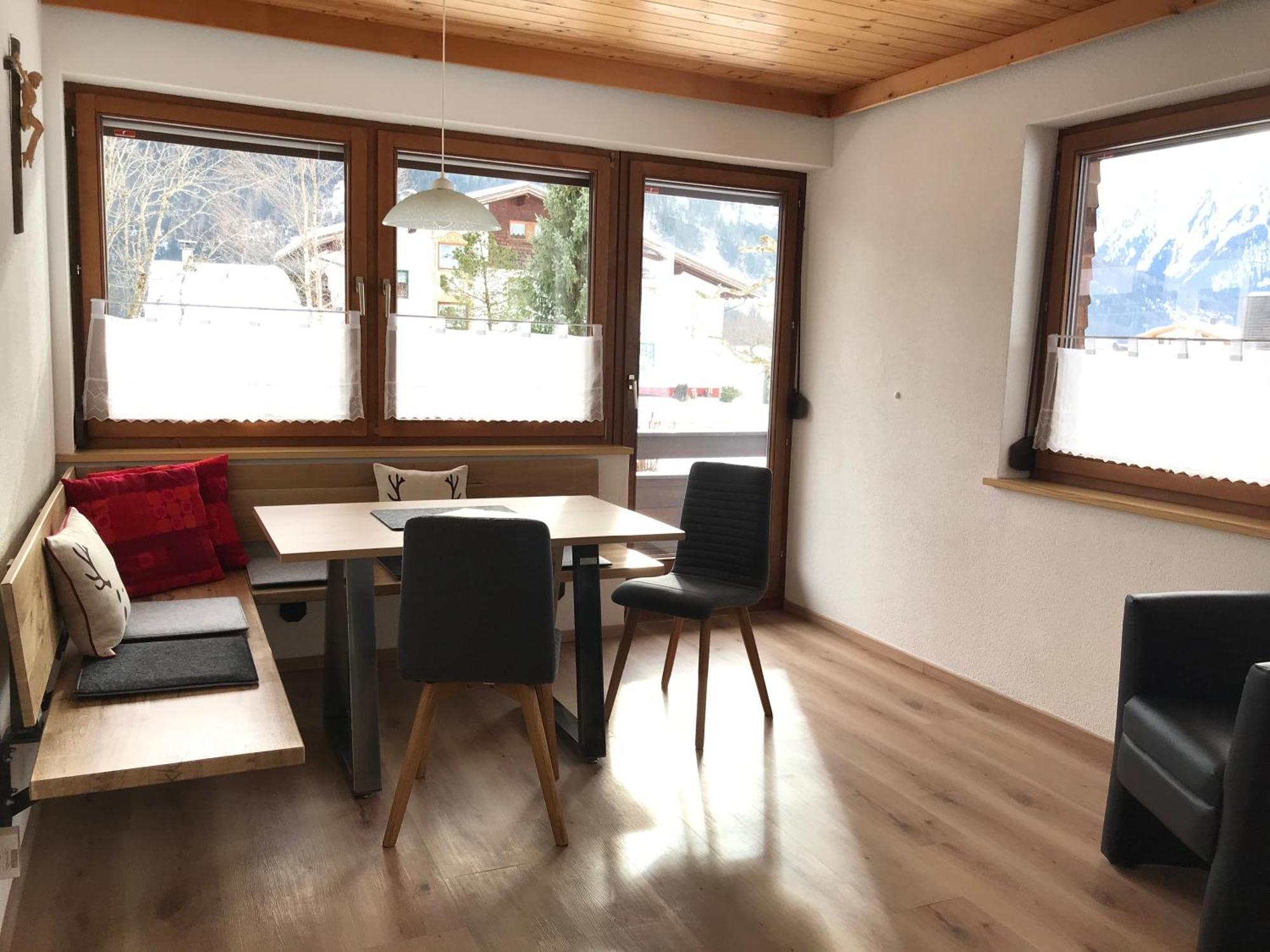 Ferienwohnungen Bailom Elbigenalp Extérieur photo