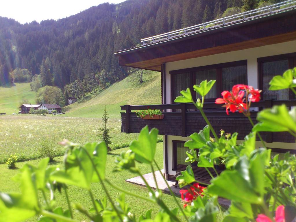 Ferienwohnungen Bailom Elbigenalp Chambre photo