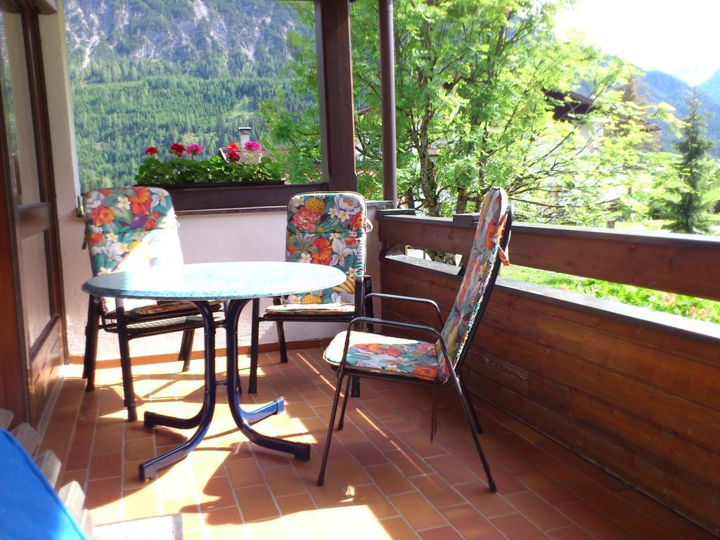 Ferienwohnungen Bailom Elbigenalp Chambre photo