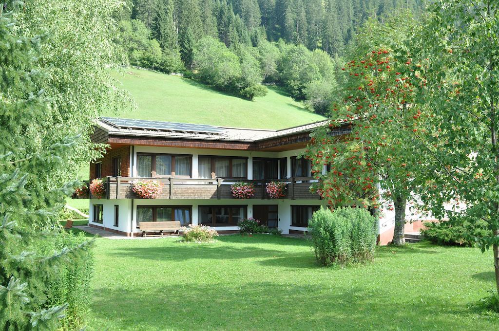 Ferienwohnungen Bailom Elbigenalp Extérieur photo